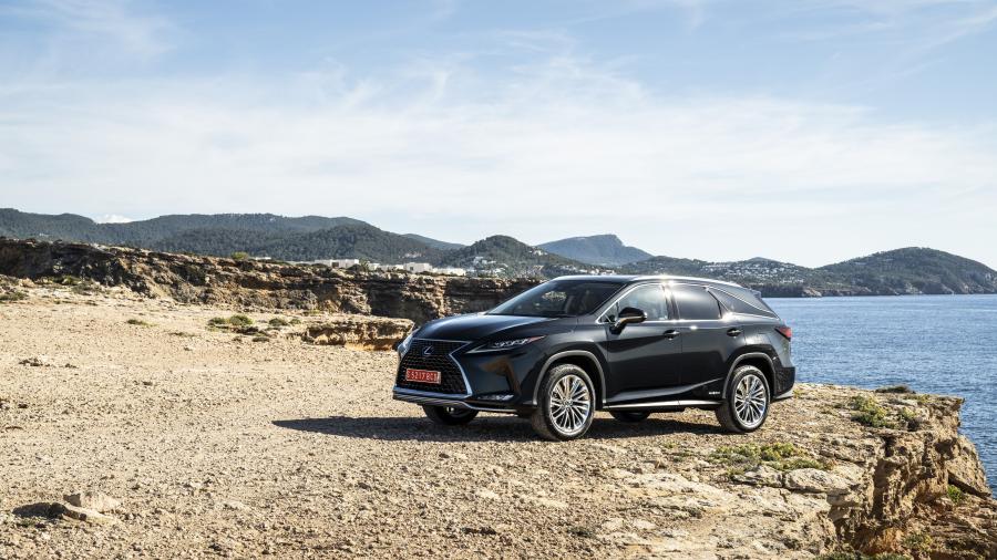  Lexus RX450hL 2019 года  (WW) (фото 6 из 11)